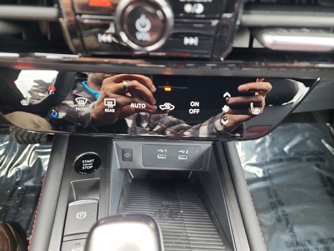 New 2026 Nissan Kicks SR w/ SR Premium Package image 14