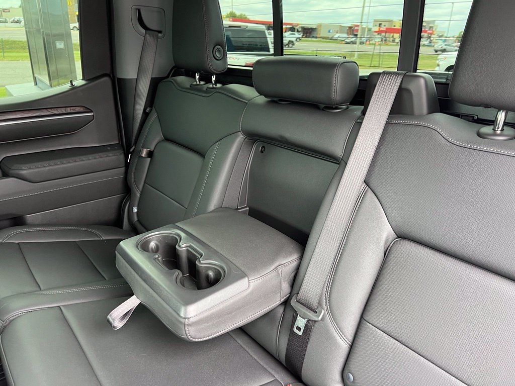Used 2026 GMC Sierra 1500 SLT w/ SLT Premium Plus Package AWD/4WD image 21
