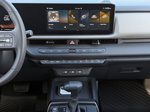 New 2027 Kia Seltos LX FWD image 17