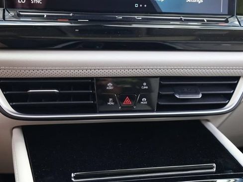 New 2026 Volkswagen Atlas SE AWD/4WD image 15