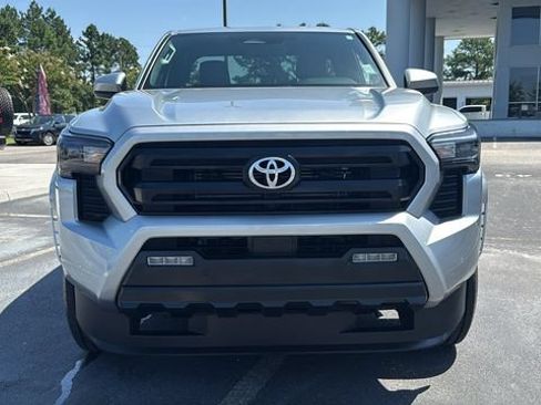 Used 2025 Toyota Tacoma SR5 w/ SR5 Upgrade Package RWD image 2