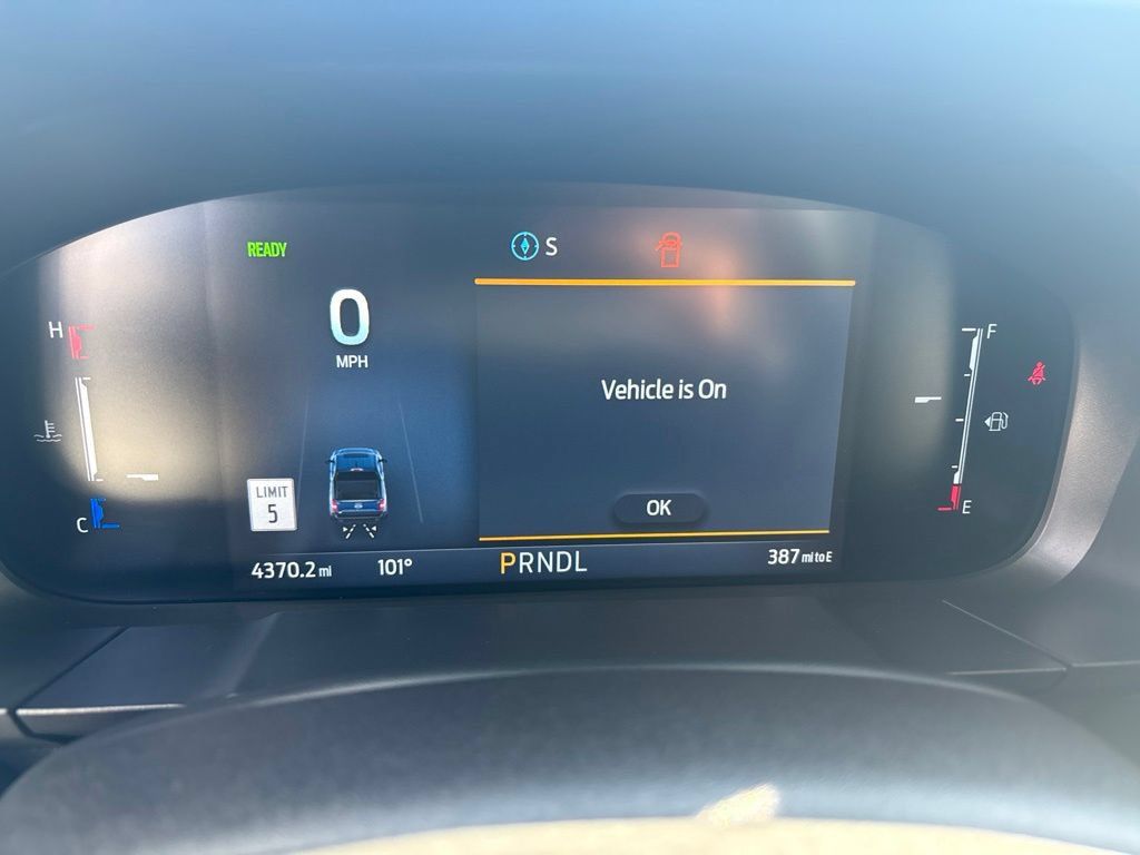 Used 2025 Ford Maverick Lariat w/ Black Appearance Package AWD/4WD image 14