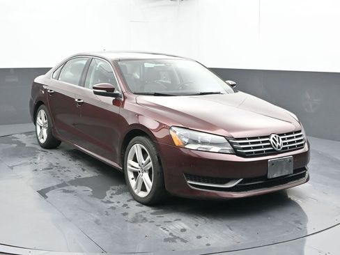 Used 2014 Volkswagen Passat TDI SE FWD image 6