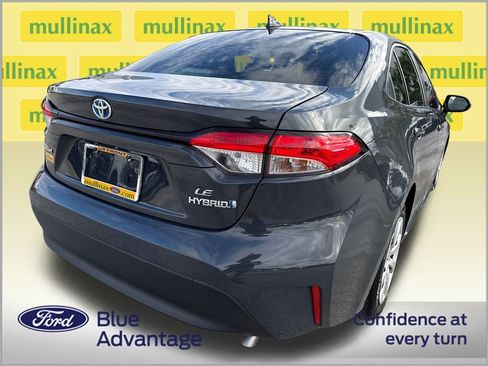 Used 2023 Toyota Corolla LE image 4
