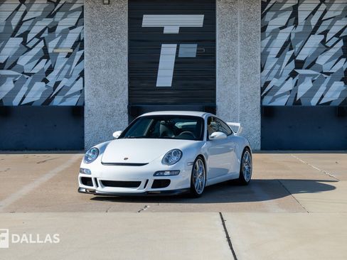 Used 2007 Porsche 911 GT3 RWD image 5