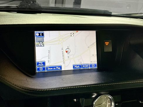 Used 2013 Lexus ES 300h w/ Premium Pkg FWD image 16