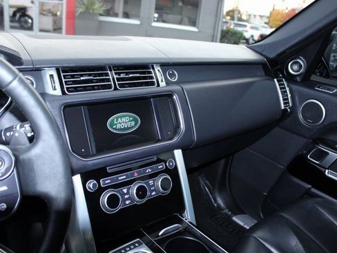 Used 2016 Land Rover Range Rover image 17