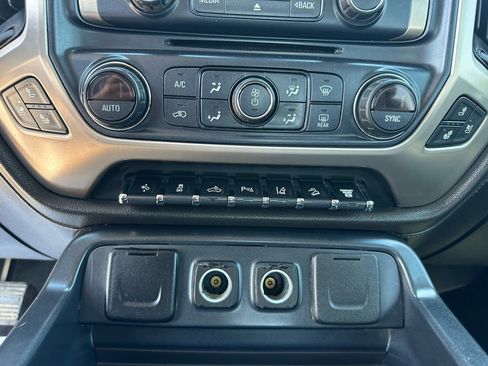 Used 2018 GMC Sierra 3500 Denali image 39
