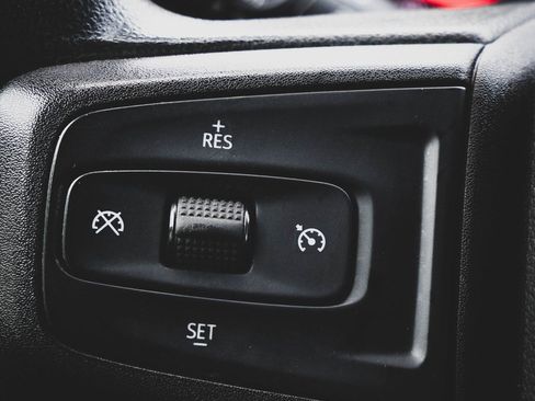 Used 2021 Chevrolet Silverado 1500 Custom image 9