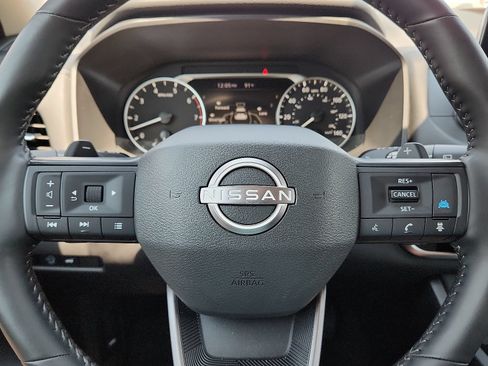 Used 2026 Nissan Rogue SV FWD image 25