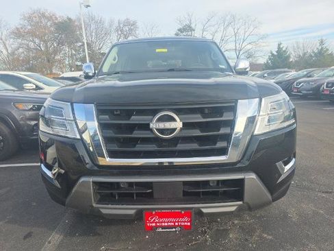 Used 2021 Nissan Armada Platinum image 2