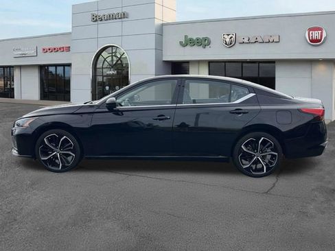 Used 2024 Nissan Altima 2.5 SR FWD image 4
