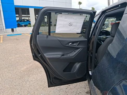 New 2026 Chevrolet Equinox LT w/ Safety and Technology Package FWD image 15