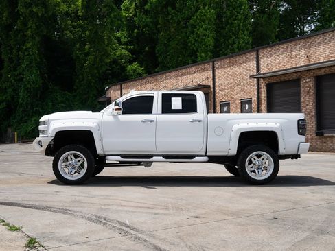 Used 2017 Chevrolet Silverado 2500 LTZ w/ Duramax Plus Package AWD/4WD image 4