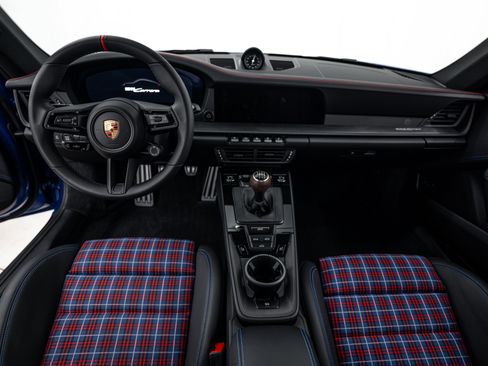 Certified 2026 Porsche 911 Carrera T RWD image 12