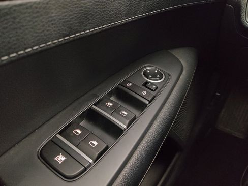 Used 2019 Kia Forte S image 27