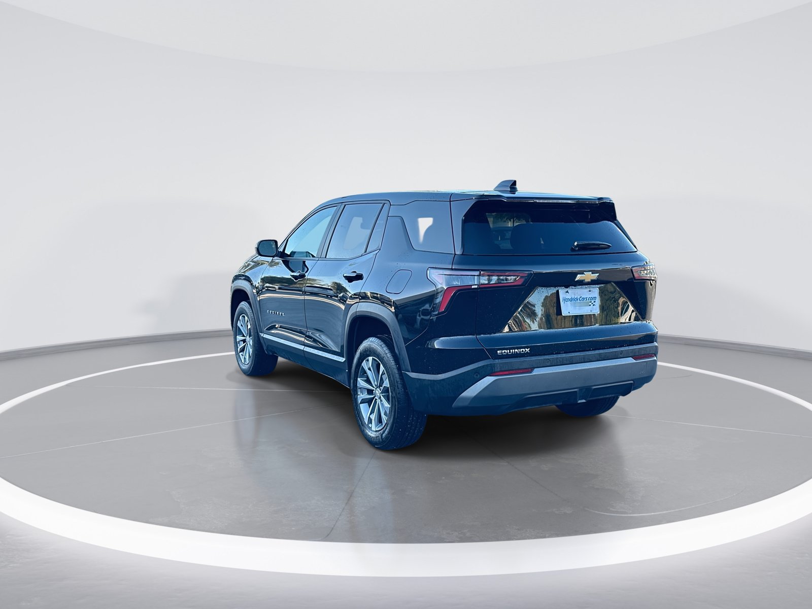 Used 2025 Chevrolet Equinox LT FWD image 7