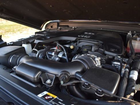 Used 2021 Jeep Wrangler Unlimited Sahara AWD/4WD image 35