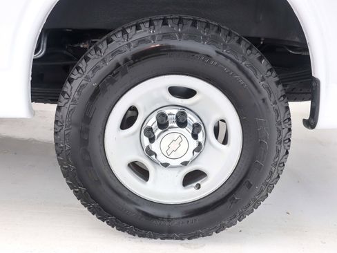 Used 2020 Chevrolet Express 3500 LT w/ LT Preferred Equipment Group image 27