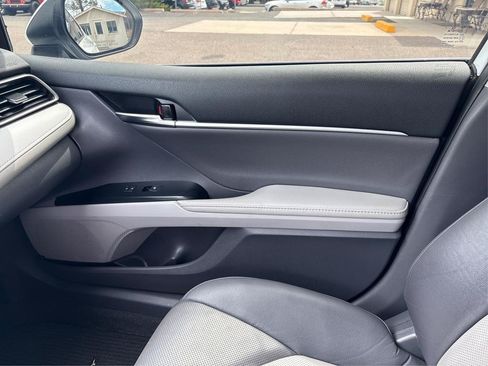 Used 2020 Toyota Camry XLE w/ Driver Assist Package FWD image 24