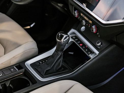 Used 2020 Audi Q3 2.0T Prestige w/ Prestige Package image 22