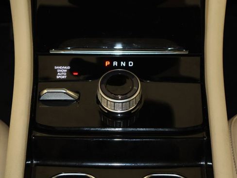 Used 2023 Jeep Grand Cherokee Limited image 48