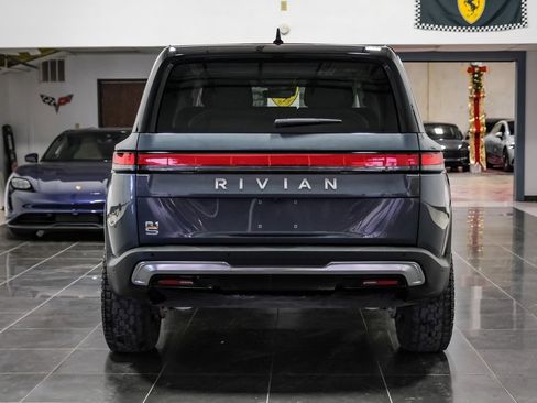 Used 2023 Rivian R1S Adventure image 10
