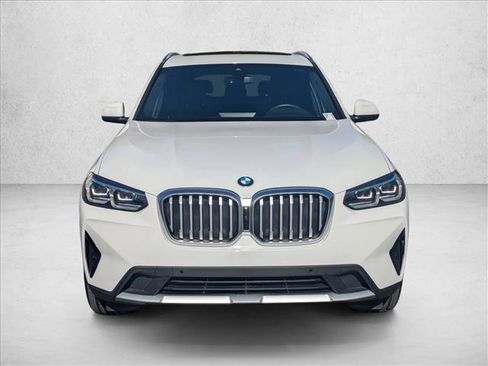 Used 2024 BMW X3 xDrive30i w/ Convenience Package image 2