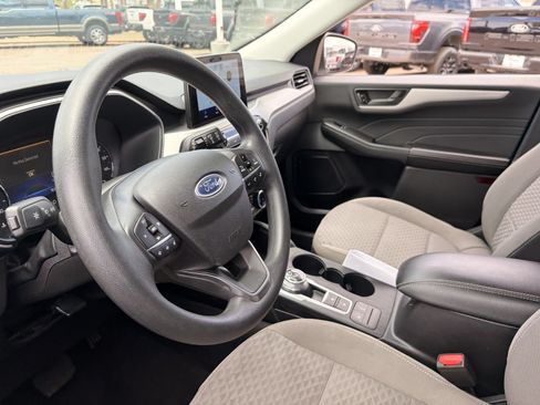 Certified 2022 Ford Escape SE AWD/4WD image 16