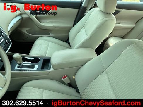 Used 2016 Nissan Altima 2.5 S w/ Interior Lighting Package FWD image 4