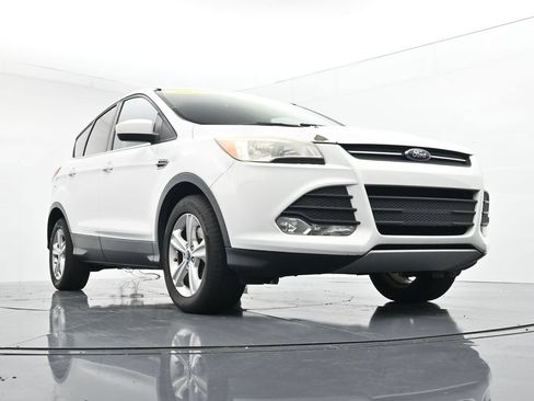 Used 2016 Ford Escape SE AWD/4WD image 32