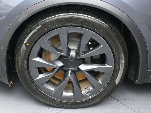 Used 2023 Tesla Model X AWD/4WD image 11