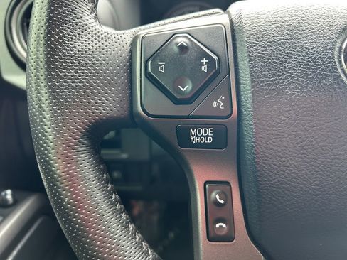 Used 2019 Toyota Tacoma TRD Off-Road AWD/4WD image 28