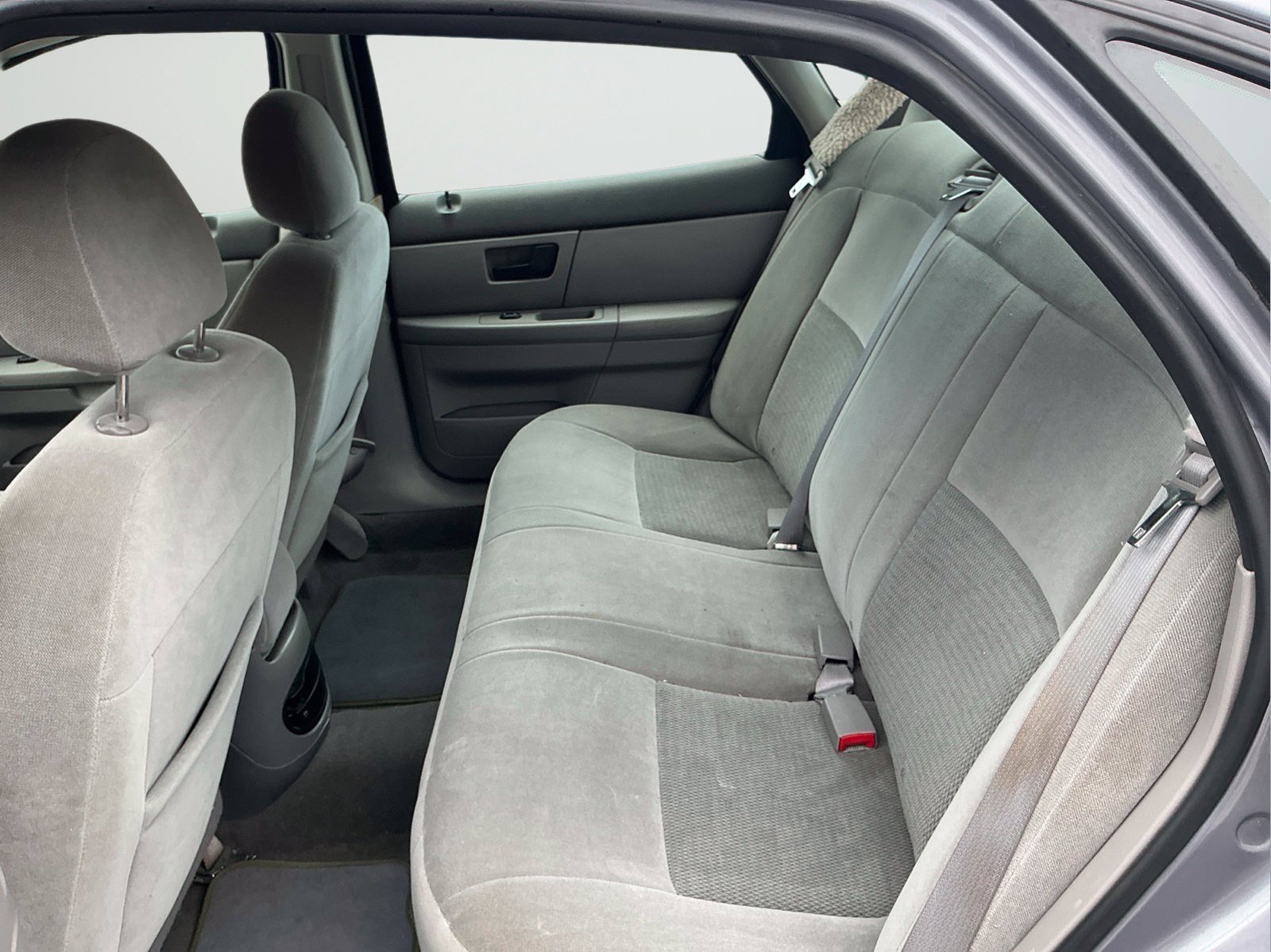 Used 2007 Ford Taurus SE FWD image 12