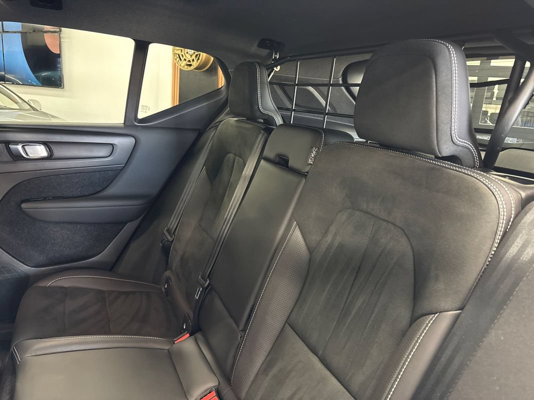 Used 2019 Volvo XC40 T5 R-Design AWD/4WD image 46