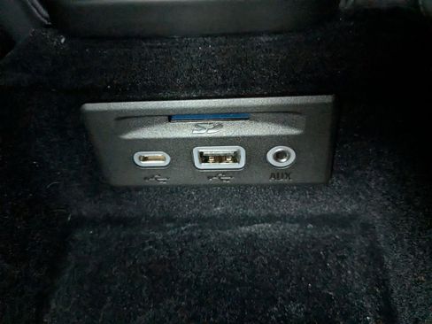 Used 2022 Chevrolet Corvette Stingray Coupe w/ 1LT image 30