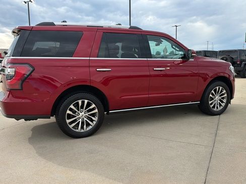 Used 2018 Ford Expedition Limited w/ Equipment Group 301A AWD/4WD image 25