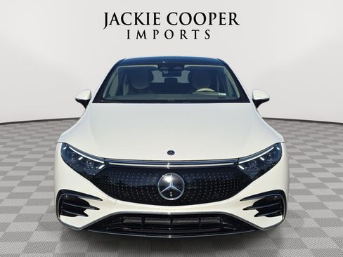 Used 2022 Mercedes-Benz EQS 450+ Sedan image 2