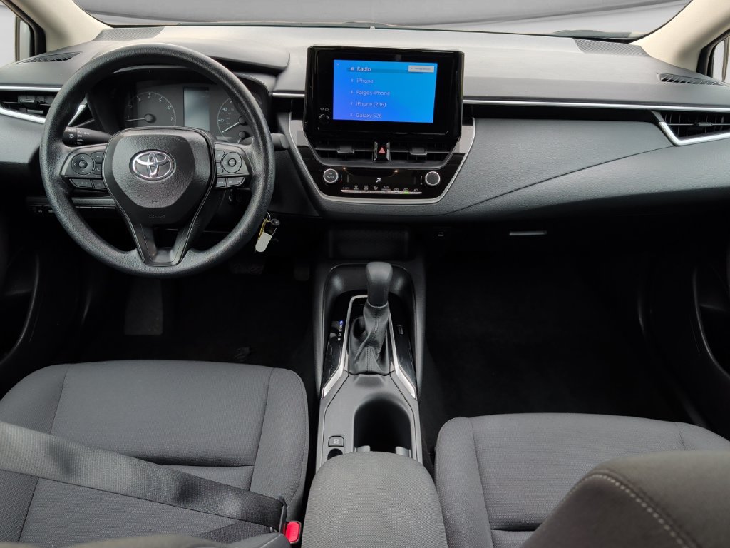 Used 2025 Toyota Corolla LE FWD image 18
