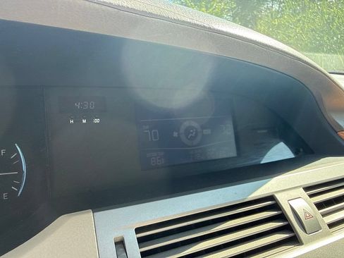 Used 2005 Toyota Avalon XLS FWD image 17