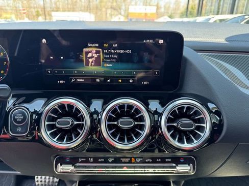 Certified 2023 Mercedes-Benz GLA 250 4MATIC image 18