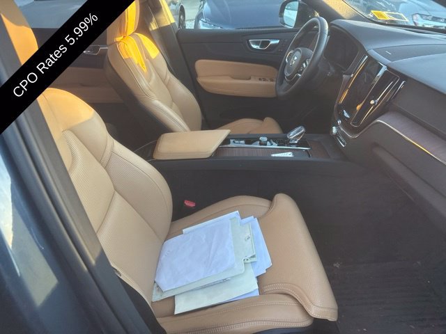Used 2024 Volvo XC60 B5 Ultimate w/ Climate Package AWD/4WD image 3
