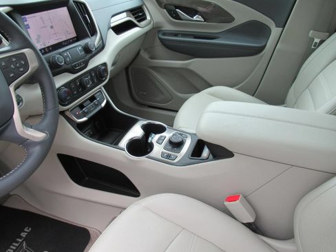 Used 2022 GMC Terrain Denali AWD/4WD image 15