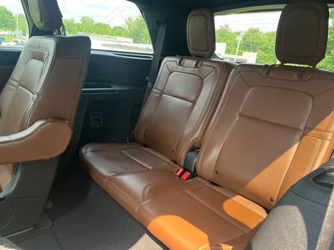 Used 2020 Lincoln Aviator Reserve w/ Equipment Group 201A RWD image 12