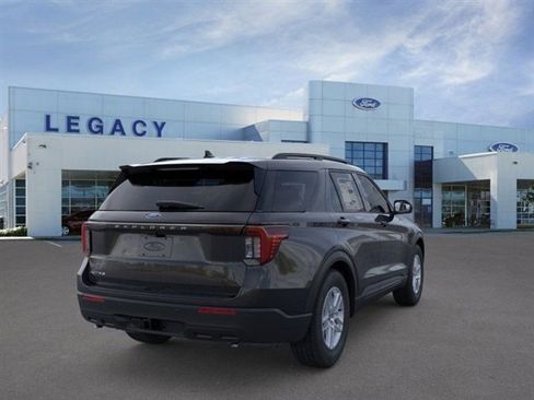 New 2026 Ford Explorer Active image 8