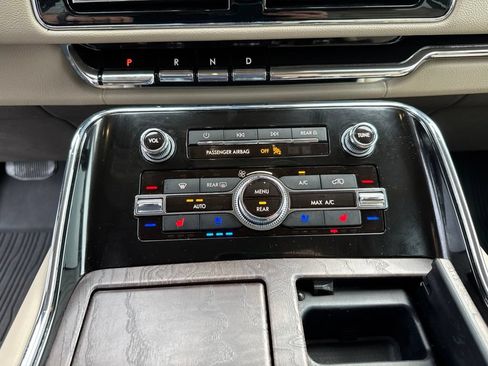 Used 2023 Lincoln Navigator Reserve w/ Equipment Group 201A AWD/4WD image 15