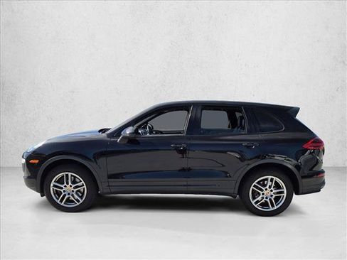 Used 2016 Porsche Cayenne AWD/4WD image 8