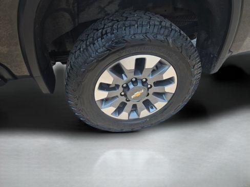 Used 2022 Chevrolet Silverado 2500 LT w/ All Star Edition AWD/4WD image 32