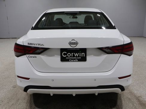 Used 2024 Nissan Sentra S image 4
