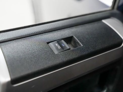 Used 2020 Toyota 4Runner Limited image 14